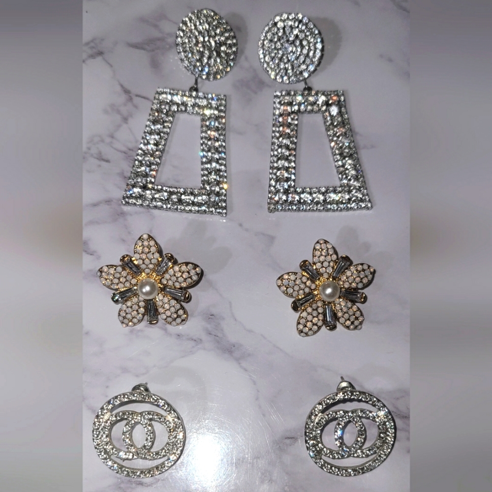 3 PAIRS OF FANTASY EARRINGS